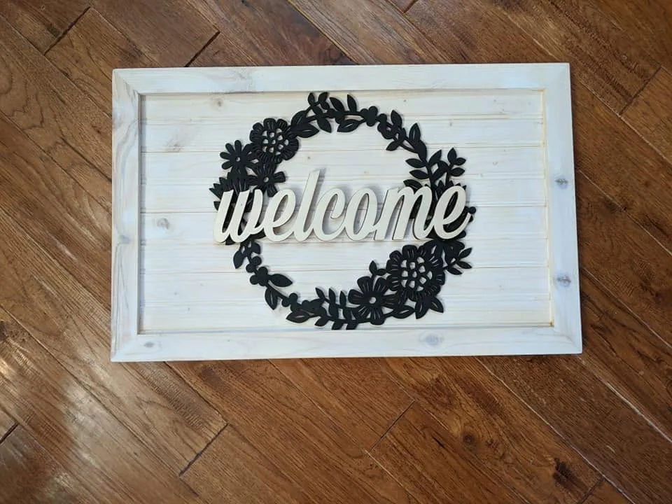 Welcome and Family Signs